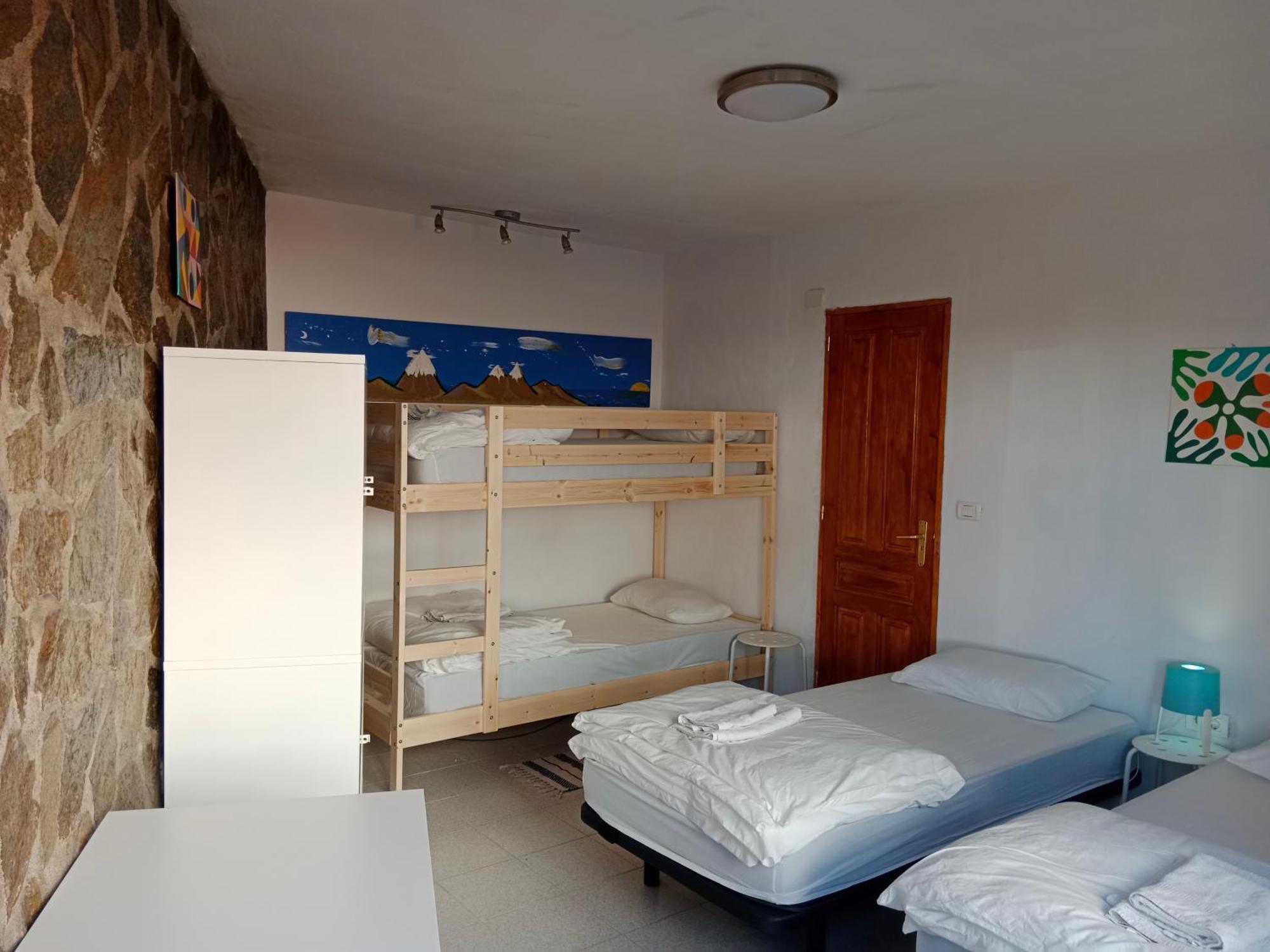 La Palma Hostel By Pension Central Фуэнкальенте-де-ла-Пальма Экстерьер фото