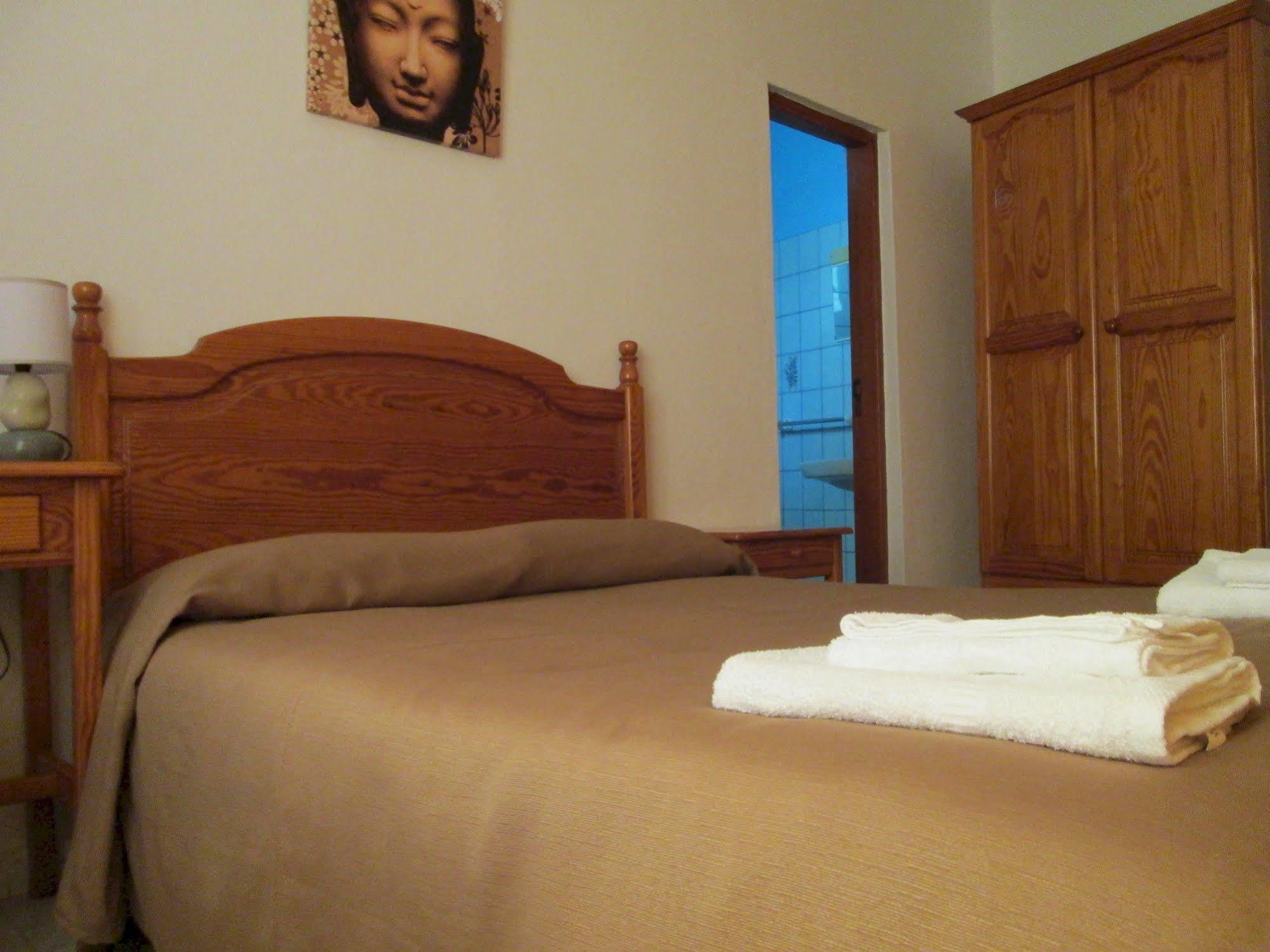 La Palma Hostel By Pension Central Фуэнкальенте-де-ла-Пальма Экстерьер фото