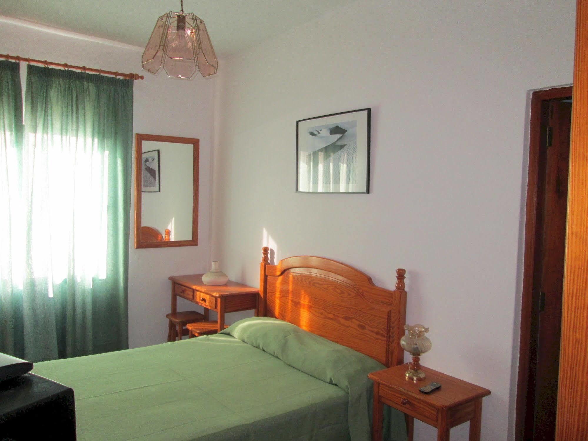 La Palma Hostel By Pension Central Фуэнкальенте-де-ла-Пальма Экстерьер фото